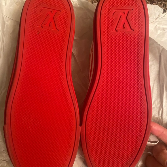 Louis Vuitton Stellar Sneakers - Picture 3 of 5